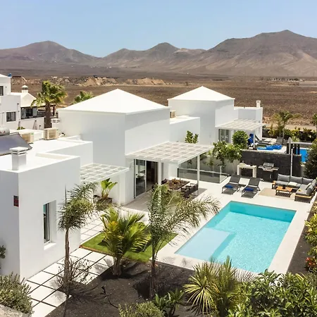 Villa Sunrise By Buenavilla