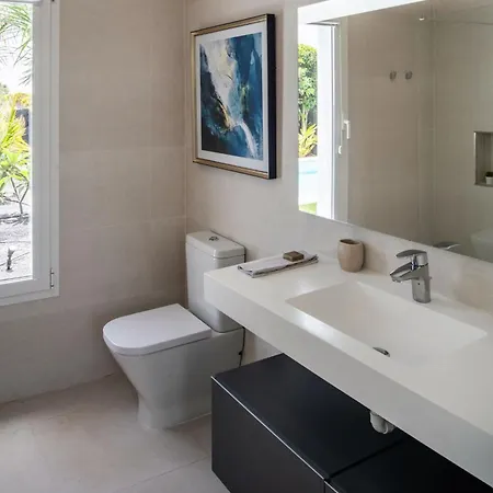 Sunrise By Buenavilla *