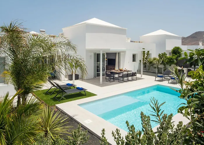 Villa Sunrise By Buenavilla *